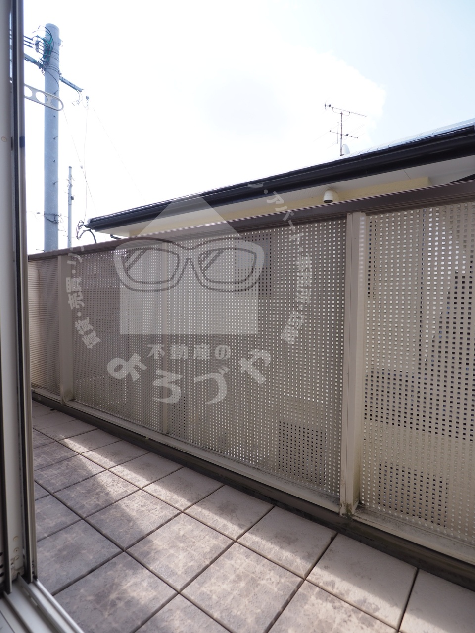 バルコニー　陽当りも良く晴れた日には洗濯物も干せるバルコニー