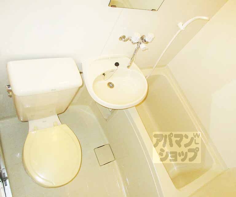 バス・シャワールーム　快適にお使いいただけるユニットバスです