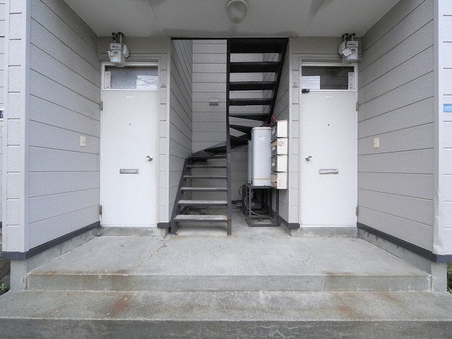 エントランス　清潔なエントランスです