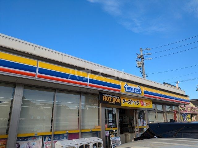 コンビニ　ミニストップ知立広見店（コンビニ）まで448m