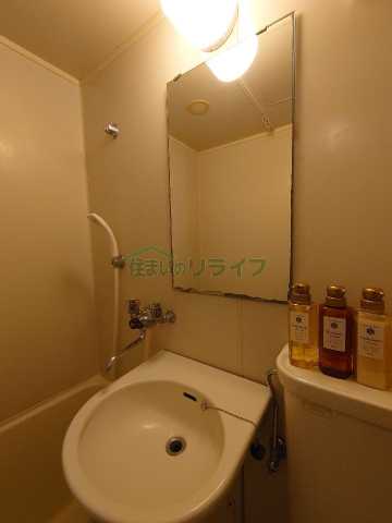 洗面設備　メゾン余丁町　301