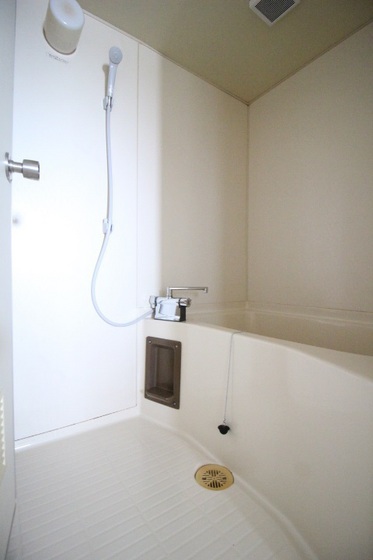 バス・シャワールーム　※他号室の写真です