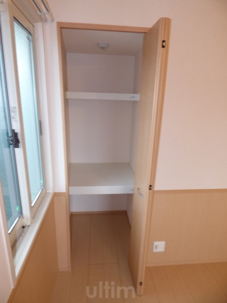 収納　クローゼット
