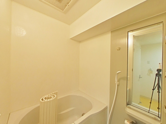 バス・シャワールーム　追焚給湯付きバス