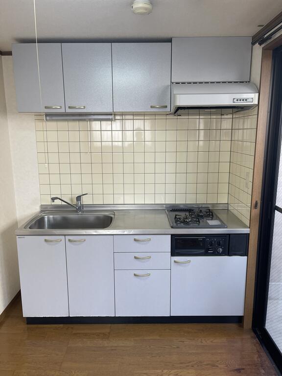 都営三田線 蓮根駅 徒歩12分 3階建 築27年のキッチン写真
