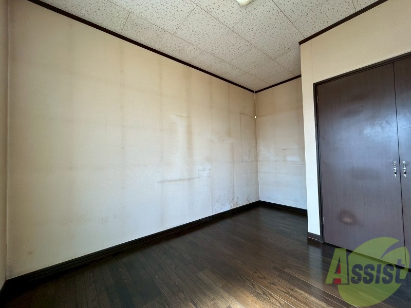 その他部屋・スペース　寝室です。二部屋をどう使うかはあなた次第です！