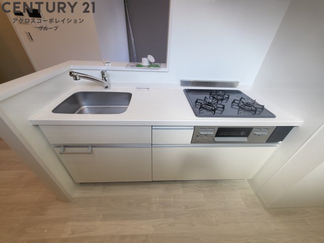 キッチン　ガスコンロ３口のシステムキッチン！