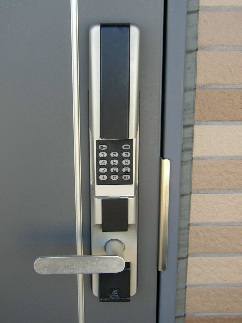 玄関　※現況優先