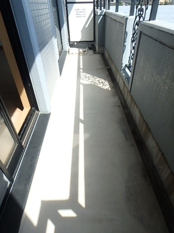 バルコニー　図面と現状に相違がある場合には現状を優先