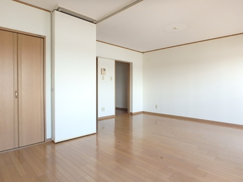 居室・リビング　図面と現状に相違がある場合には現状を優先