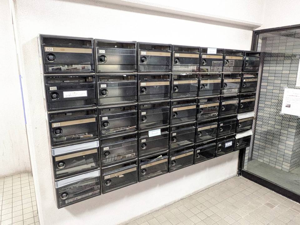 エントランス　メールBOX