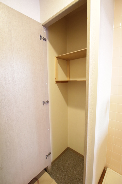 玄関　下駄箱付きの玄関スペース