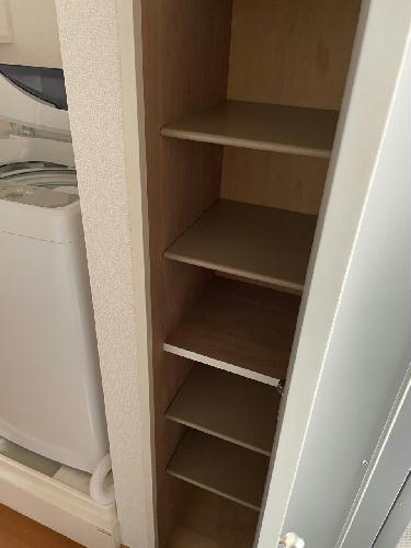 玄関　備品や設備仕様は号室等により異なるため現地をご確認ください。