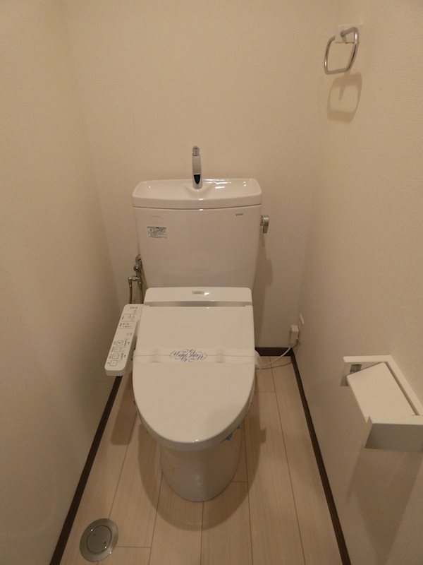 トイレ　※同タイプのお部屋の写真です。現況を優先します。