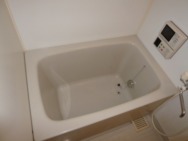 バス・シャワールーム　追い焚きバス