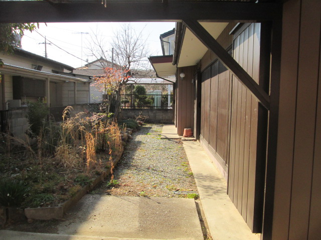庭　庭は自由に使えます。