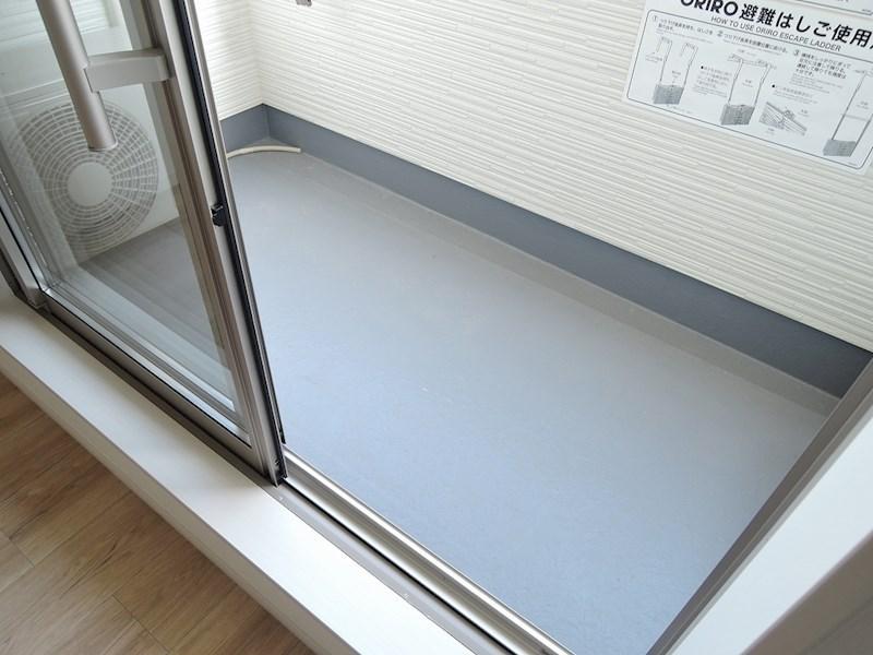 バルコニー　※写真は反転タイプのお部屋です