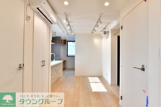 玄関　タウンハウジング調布店まで♪