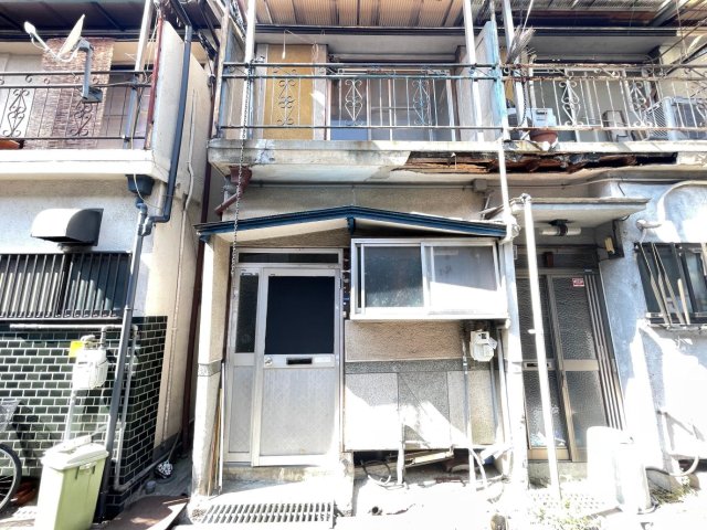 建物外観　フリーレント1ヶ月！