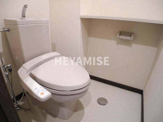 トイレ　※写真は401号室のものになります※