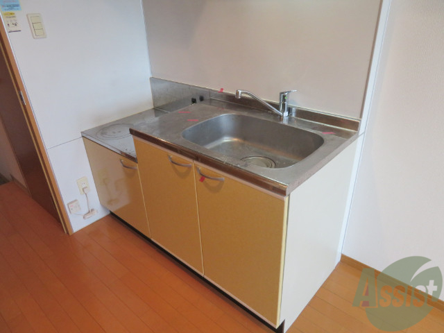 キッチン　キッチンは使いやすいサイズ感になっています。