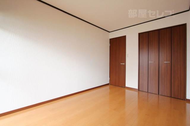 その他部屋・スペース　別の部屋の内装写真を参照