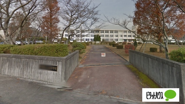 中学校　甲賀市立土山中学校（中学校）まで1011m