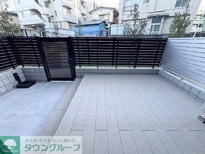 バルコニー　庭