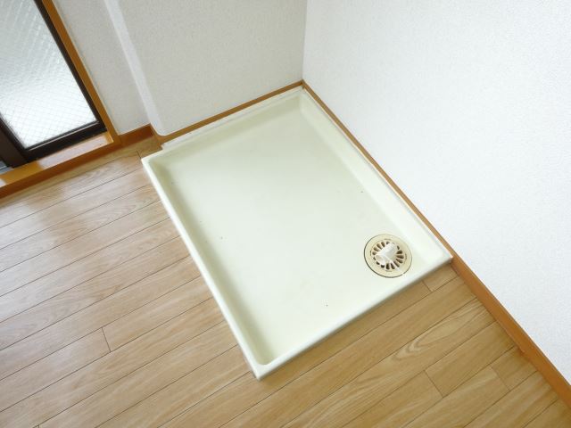その他　室内洗濯機置場です