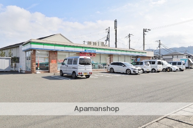 コンビニ　ファミリーマート徳島北矢三町店（コンビニ）まで213m