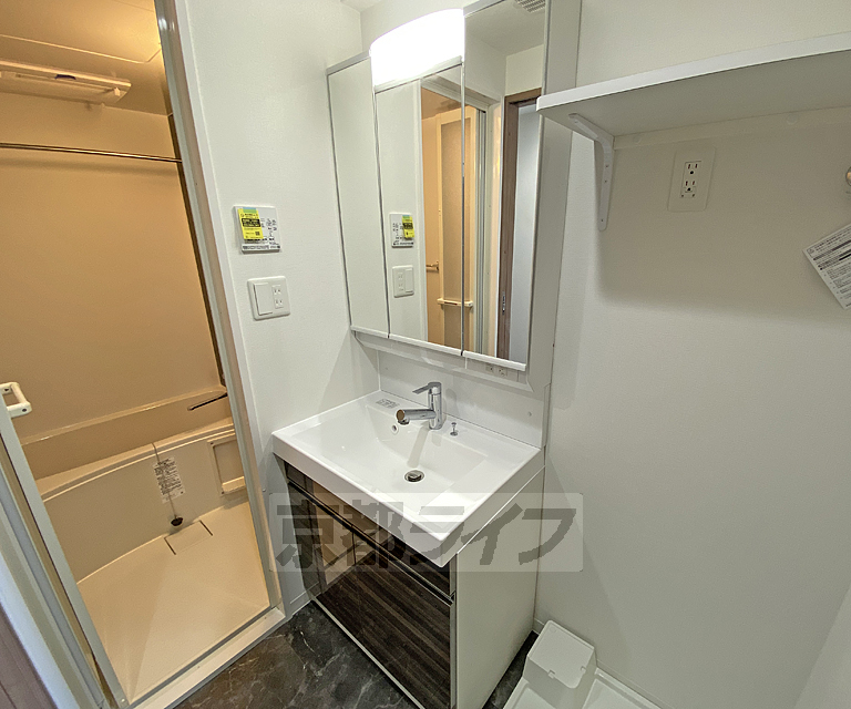 洗面設備　独立洗面台