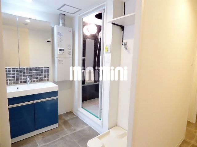 洗面設備　独立洗面ついています