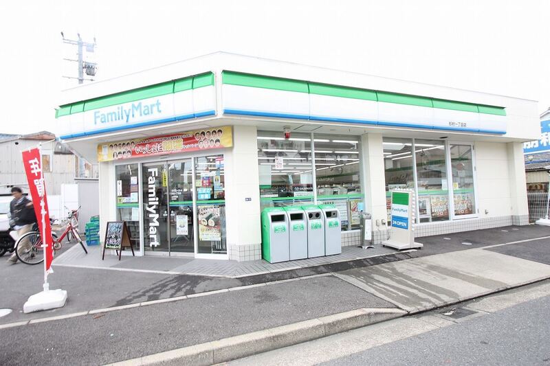 コンビニ　ファミリーマート 杉村一丁目店（コンビニ）まで107m