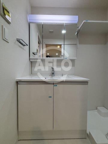 洗面設備　スプランディッド上本町WEST　独立洗面台