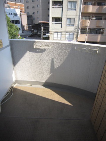 バルコニー　※別部屋の写真です