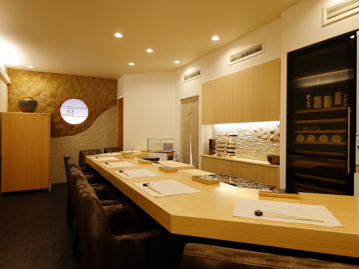 飲食店　鮨 たか江（飲食店）まで450m