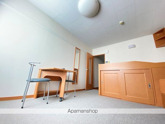 レオパレスエアルの居間写真