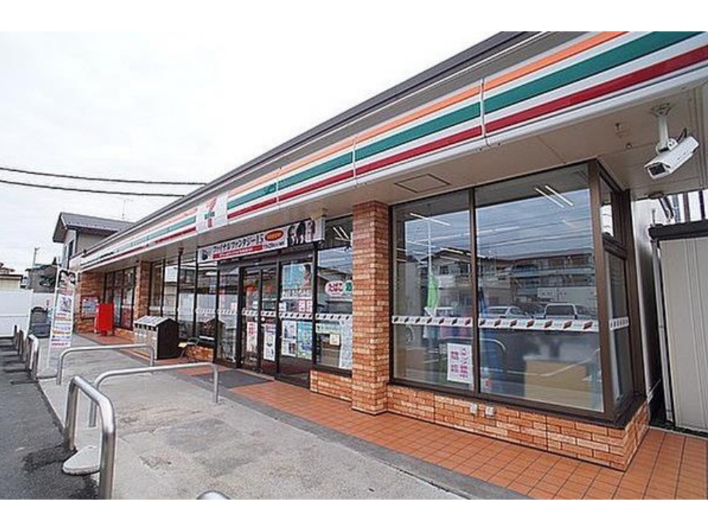 コンビニ　セブンイレブン 郡山咲田2丁目店（コンビニ）まで243m