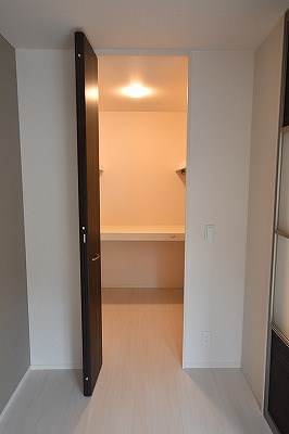 収納　ウォークインクローゼット