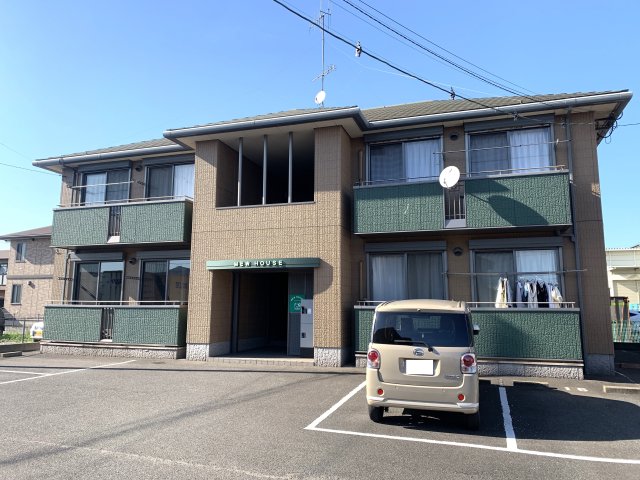 建物外観　バウハウス・軽量鉄骨造