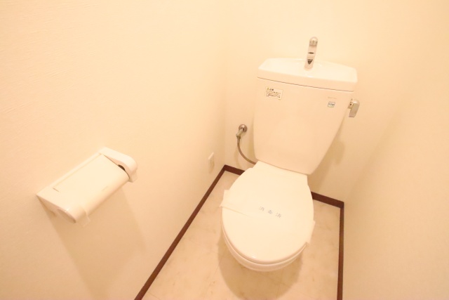 トイレ　別室の参考写真です。※現況優先