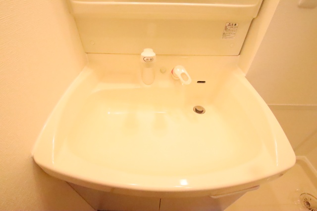 洗面設備　別室の参考写真です。※現況優先