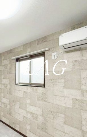 居室・リビング　洋室のお部屋です。（同仕様です。）