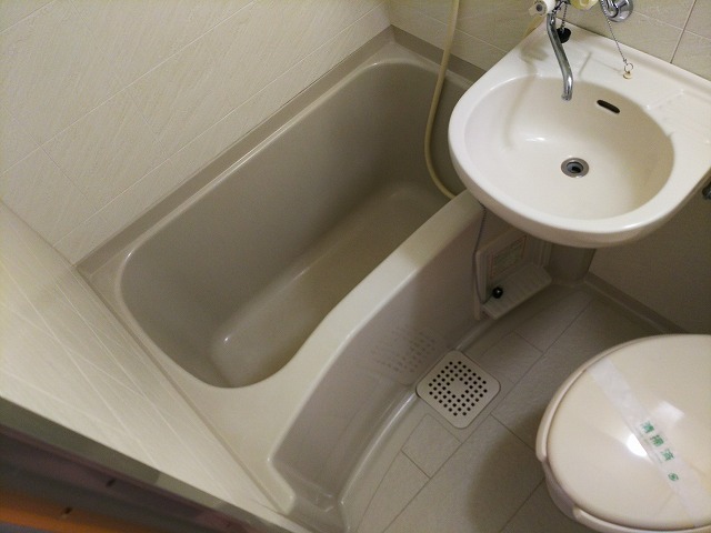 バス・シャワールーム　お風呂に浸かって疲れを癒して下さい