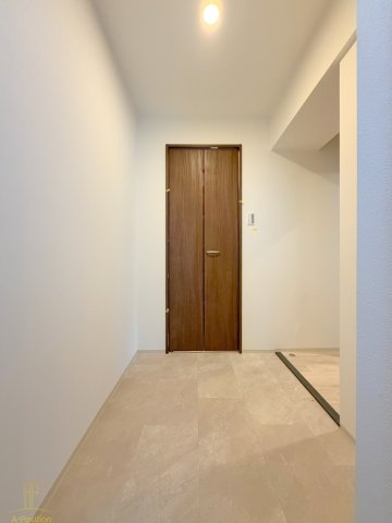 玄関　LEGALAND+猫 MIYAKOJIMA