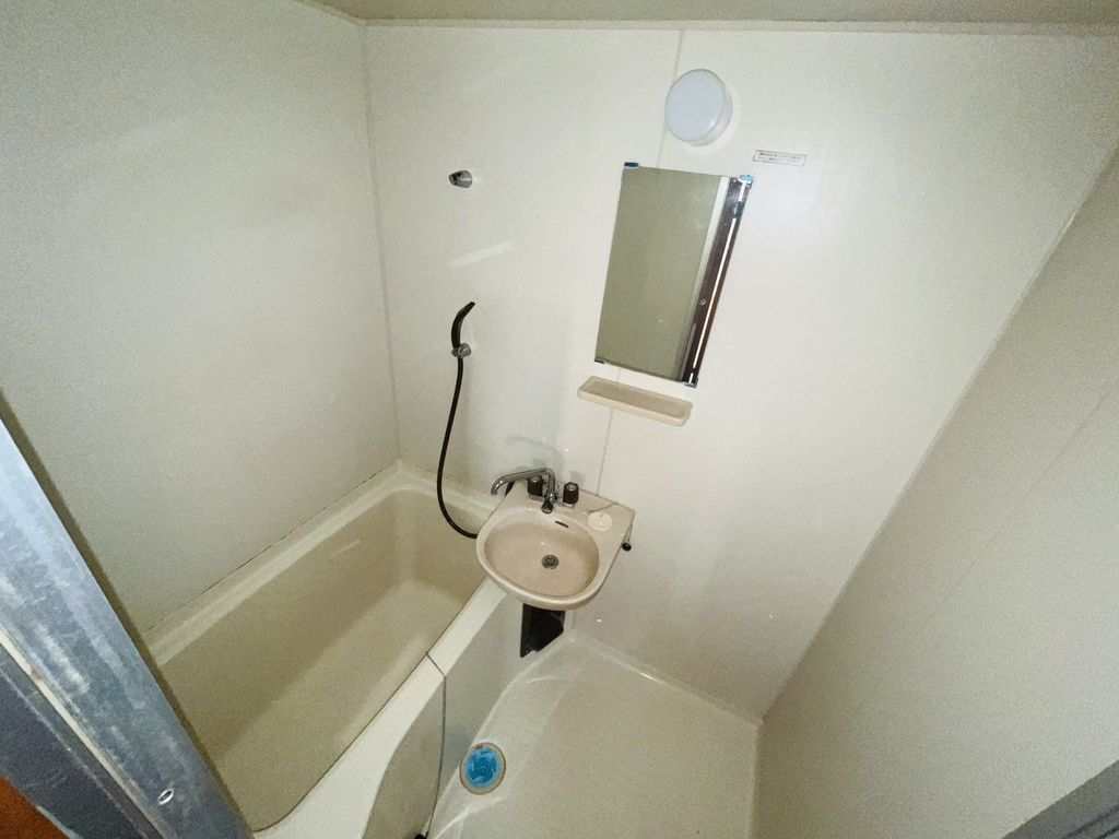 バス・シャワールーム　バス