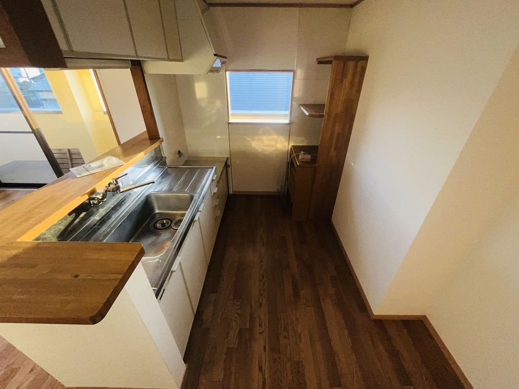 キッチン　バルコニー