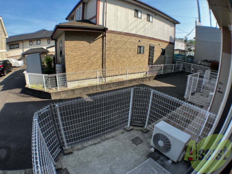 バルコニー　テラスはしっかり柵で囲まれているので安心ですね！