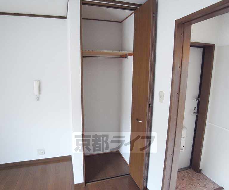 収納　天井までしっかりありますね・