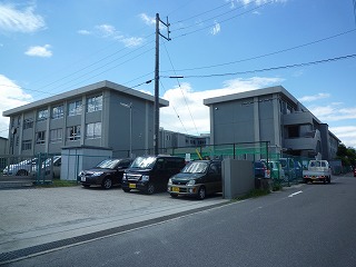 小学校　四日市市立 常磐小学校（小学校）まで1046m